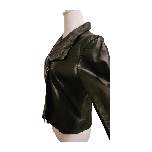 Arden B Luxe Leather Moto Style Asymmetrical Zipper Short Jacket Sz M EUC - Picture 3 of 9